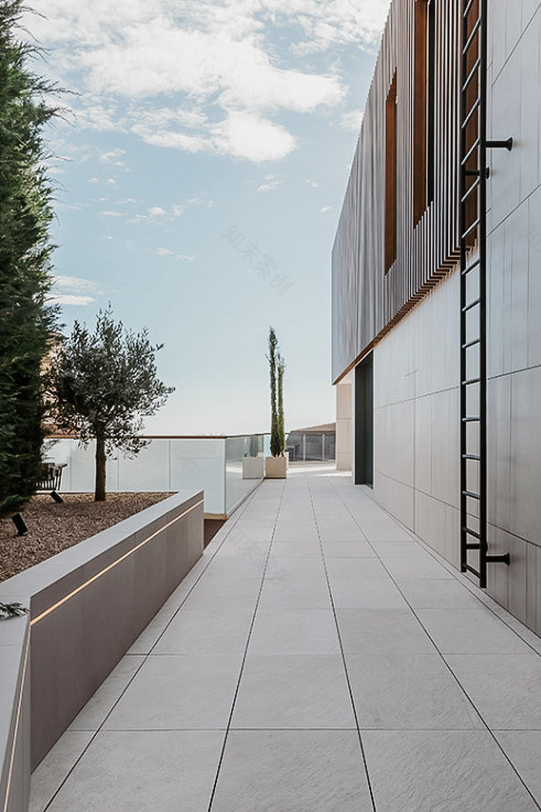 Blagodatnaya街住宅外部翻新项目丨JParchitects-6