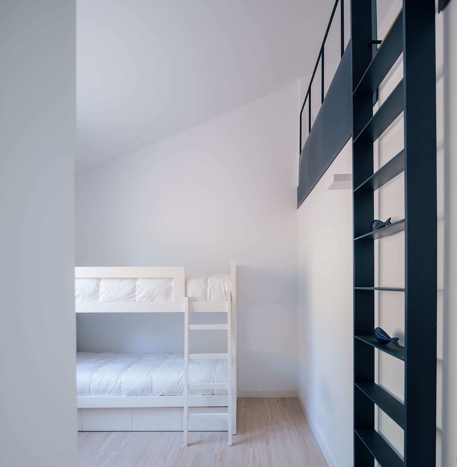 融合传统与当代的西班牙乡村别墅设计-26