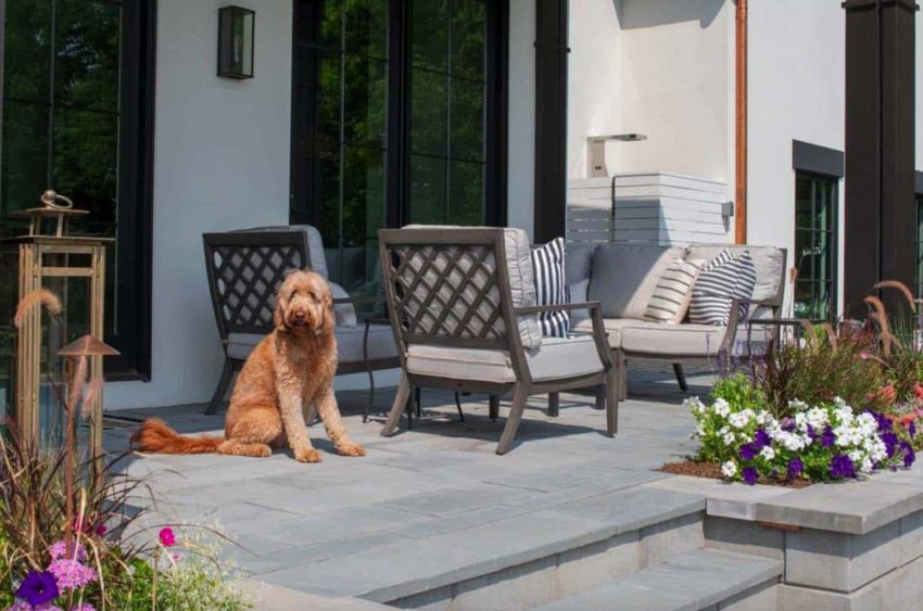 Dutch Colonial home with a modern twist built by Nor Son on the edges of Lake Minnetonka 荷兰殖民地的家，在明尼通卡湖的边缘，有一个现代的扭曲，由NOR儿子建造。-30