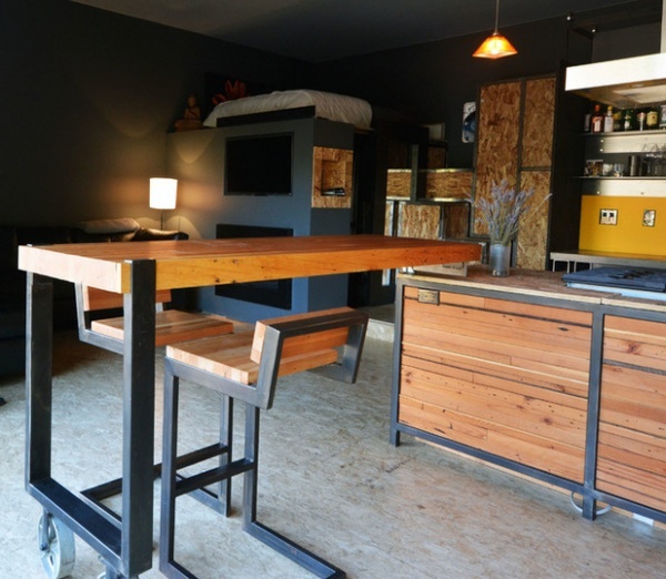 My Houzz: Couple's Two-Car Garage Becomes Their Chic New Home - Decor Ideas-29