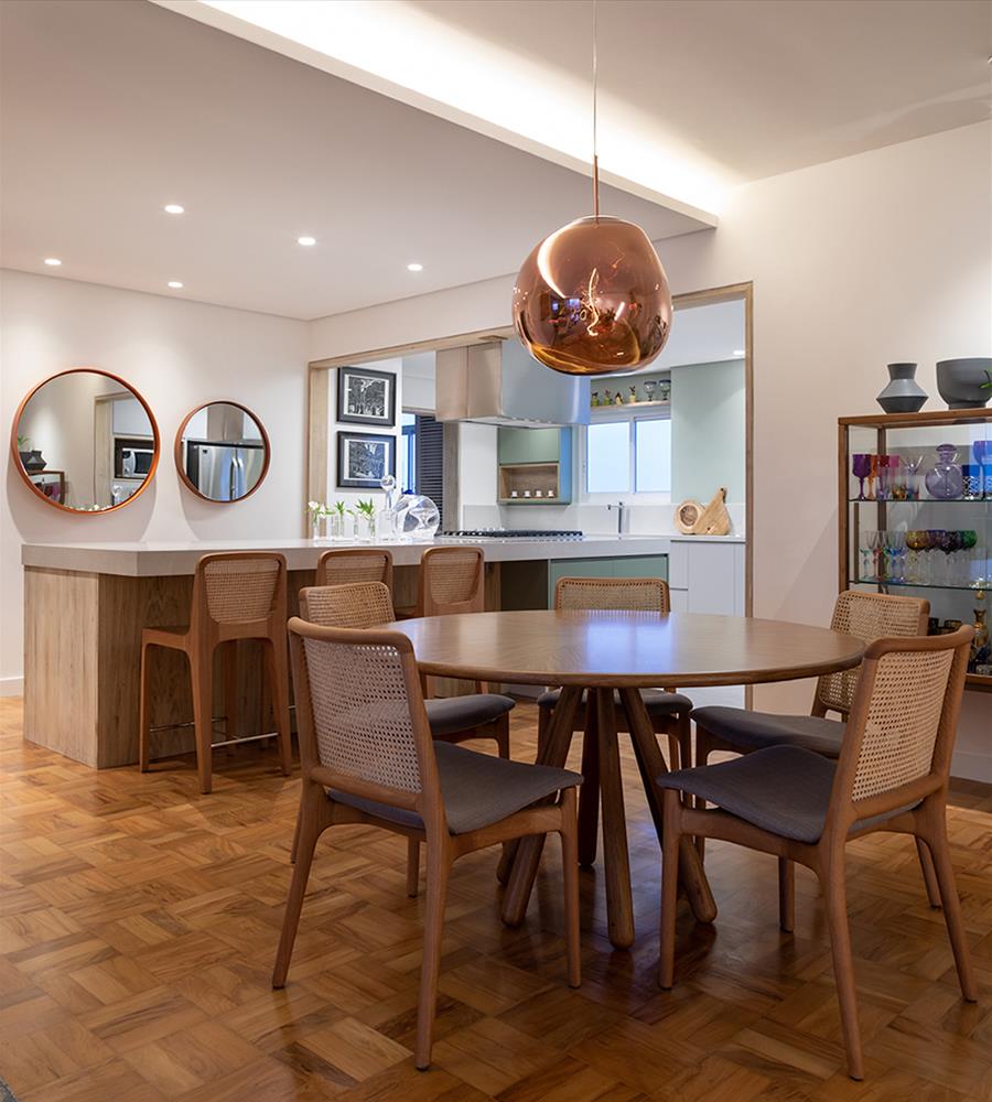 巴西 Apartamento Consolação | 木质美感与设计巧思的完美结合-2