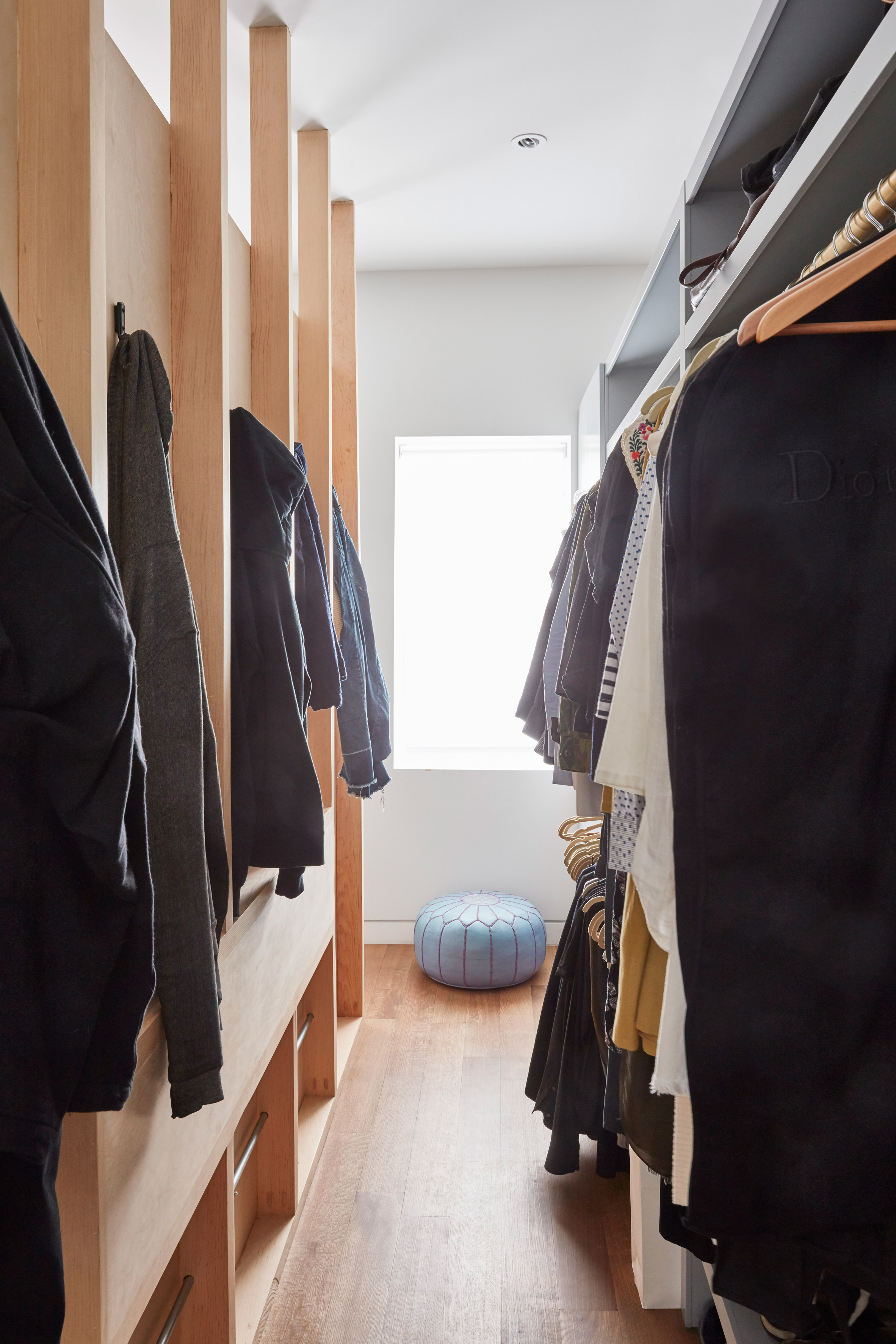 重塑褐石空间，开放式布局与自然光完美融合-19