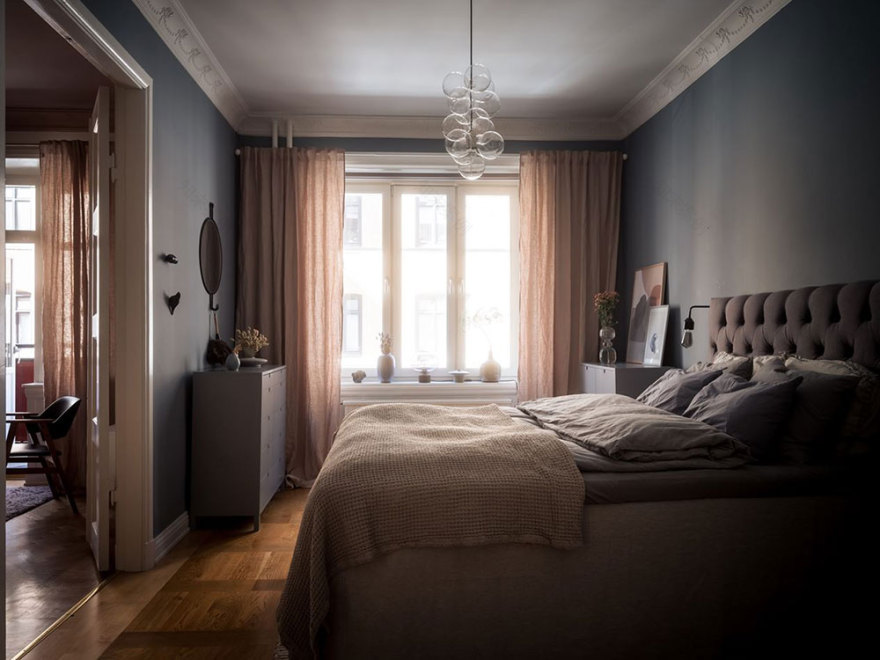 北欧风格粉色天花板公寓设计-9