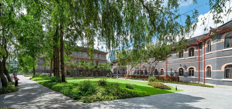 苏州河畔的英式庄园 · 华东政法大学长宁校区滨河景观提升丨中国上海-22