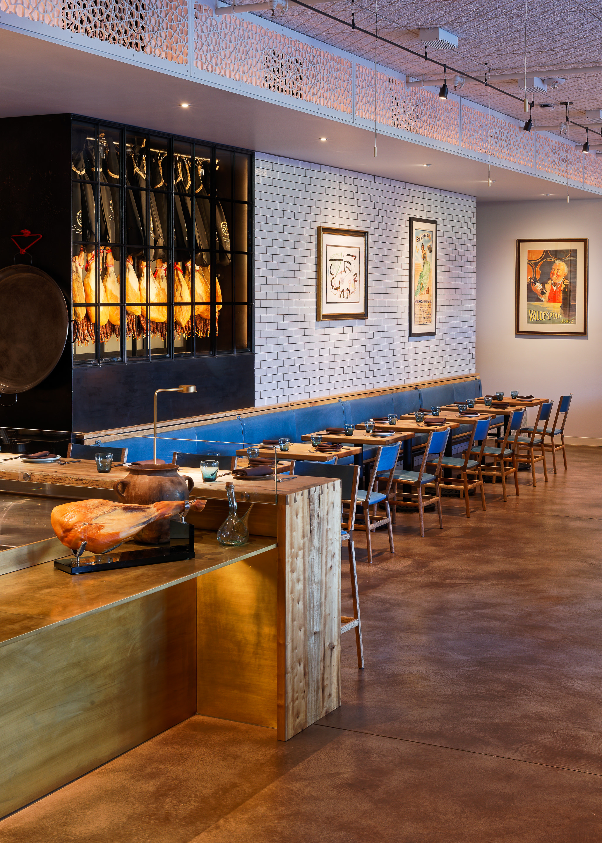 贝尔洛塔 · 餐饮空间新典范-11