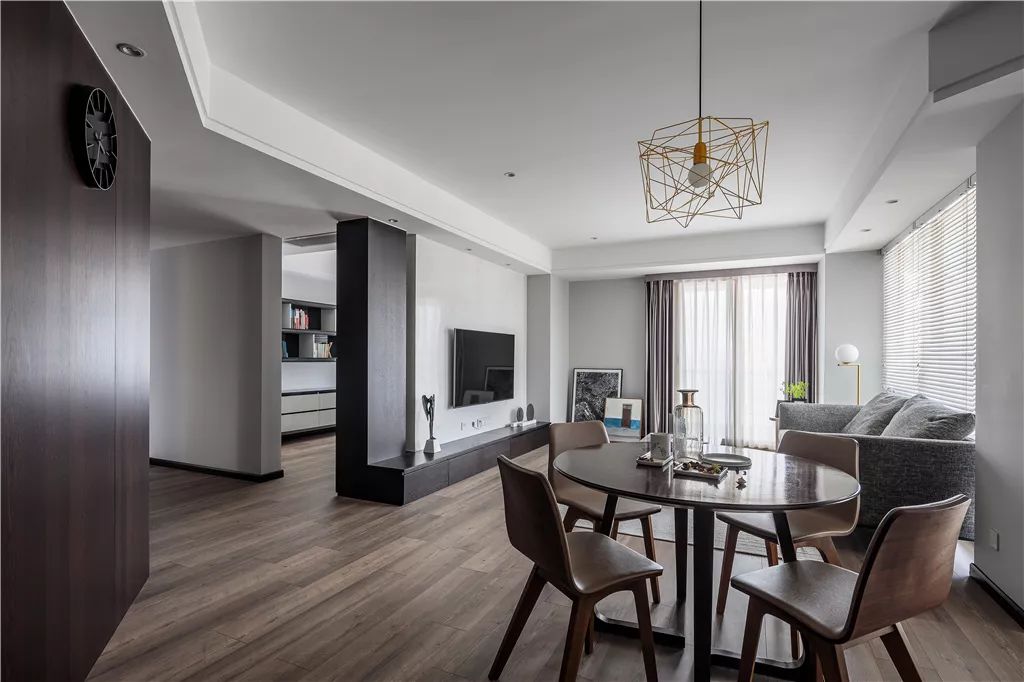 123㎡现代简约不规则客餐厅，明亮宽敞的舒适空间-33