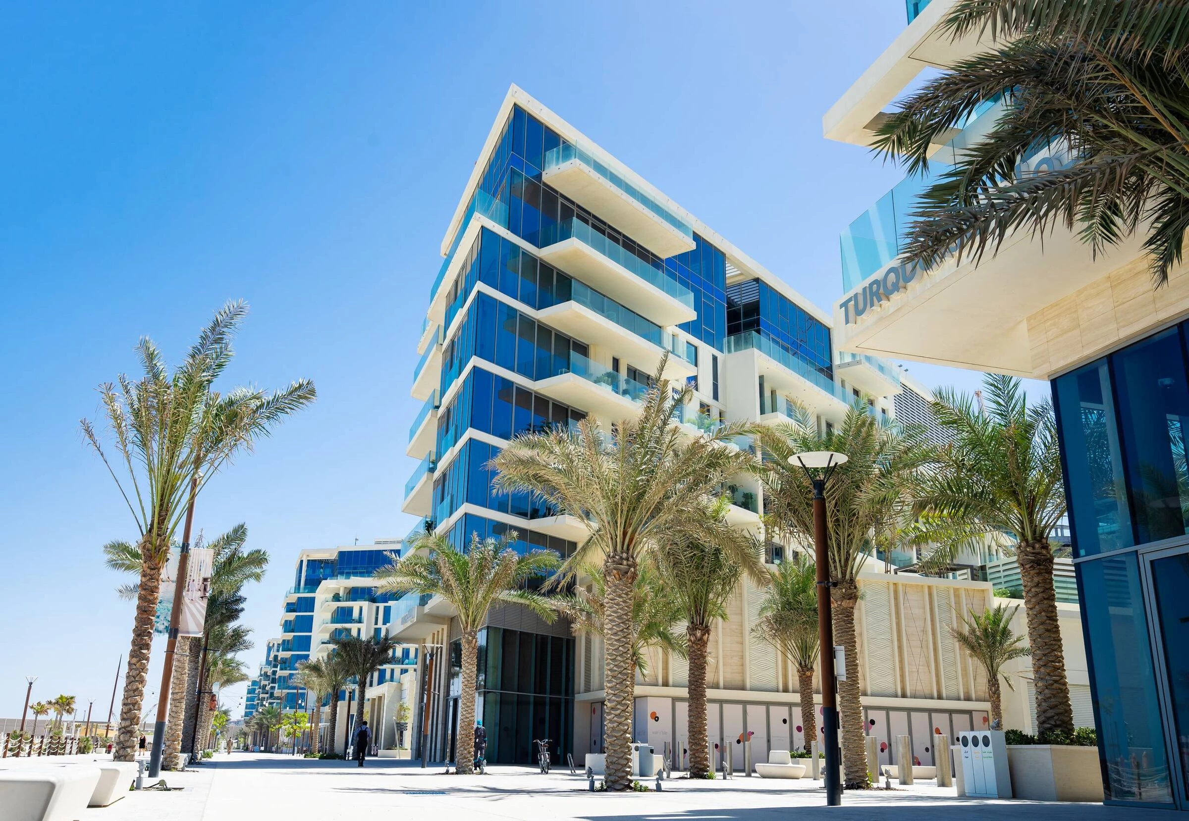 阿布扎比萨迪亚特岛文化区"Mamsha Al Saadiyat"住宅综合体设计-16