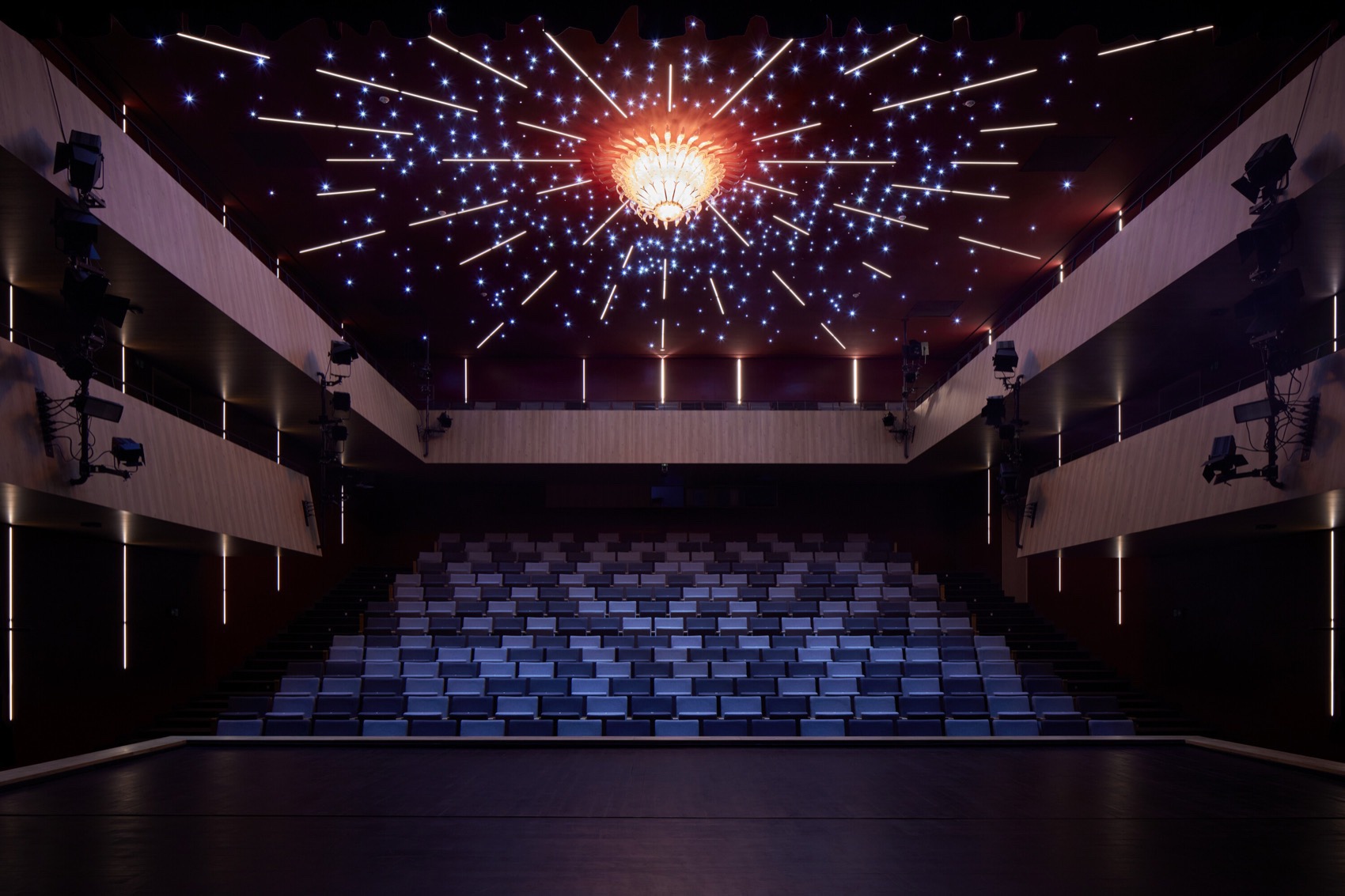 捷克Jirásek剧院修复丨Adam Rujbr Architects-101