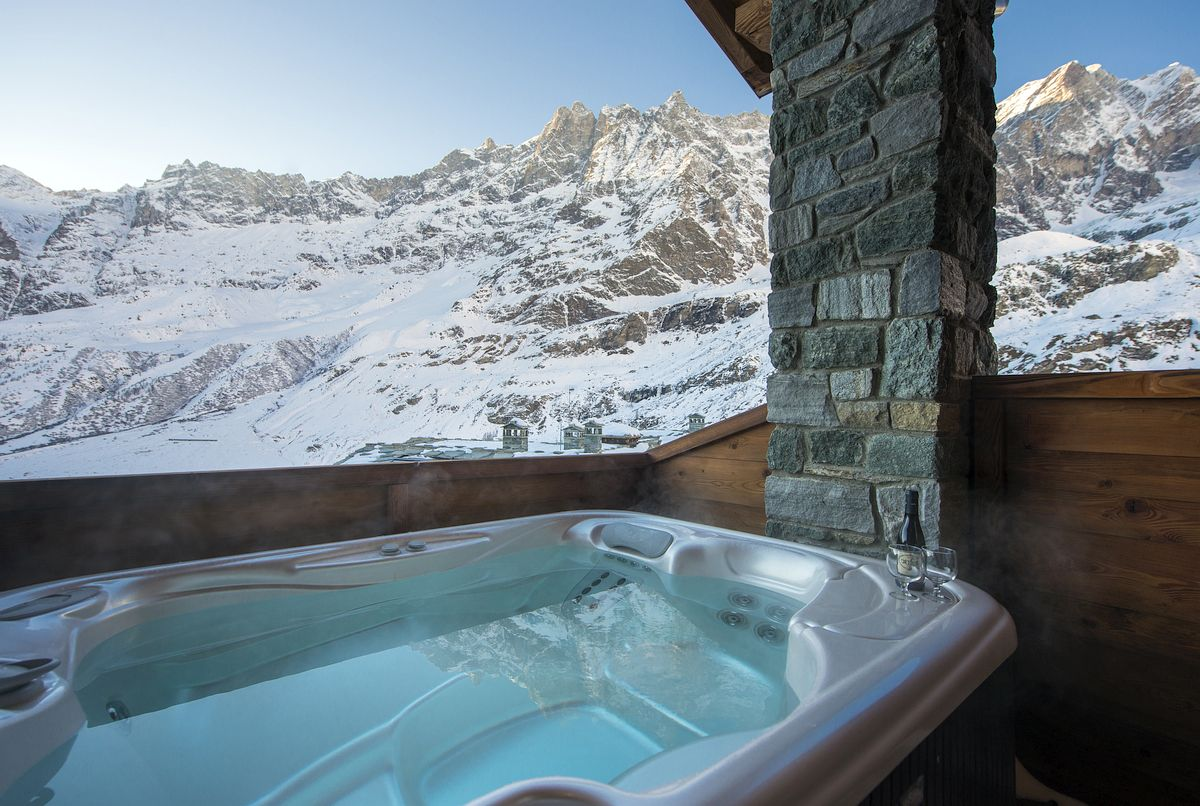 Wonderful Resort in the Mountains of Breuil Cervinia, Italy-20