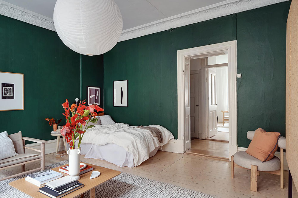 哥德堡 47㎡小公寓 | 绿色墙壁搭配高天花板，视觉冲击力十足-8