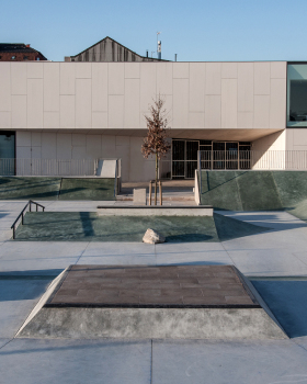 Carballo 滑板公园 · 融入城市的街头运动空间