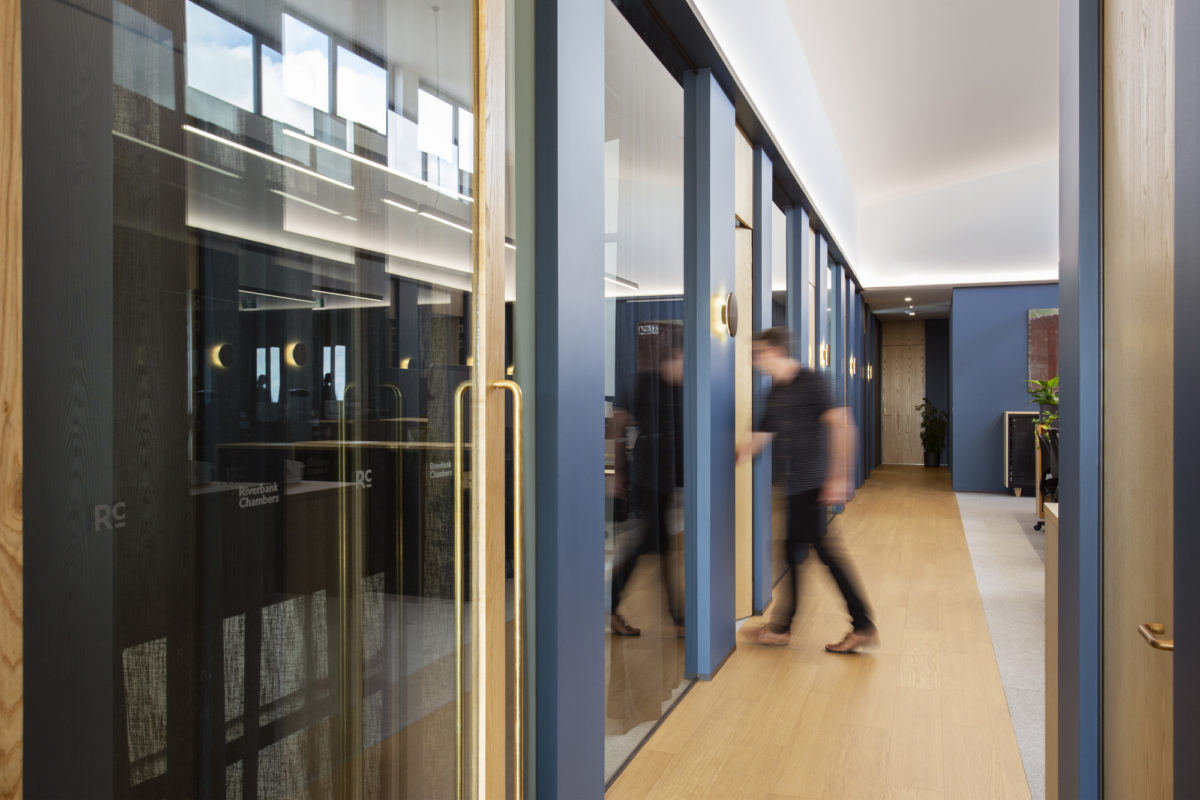 新西兰河畔法律 Chambers 办公室设计-14