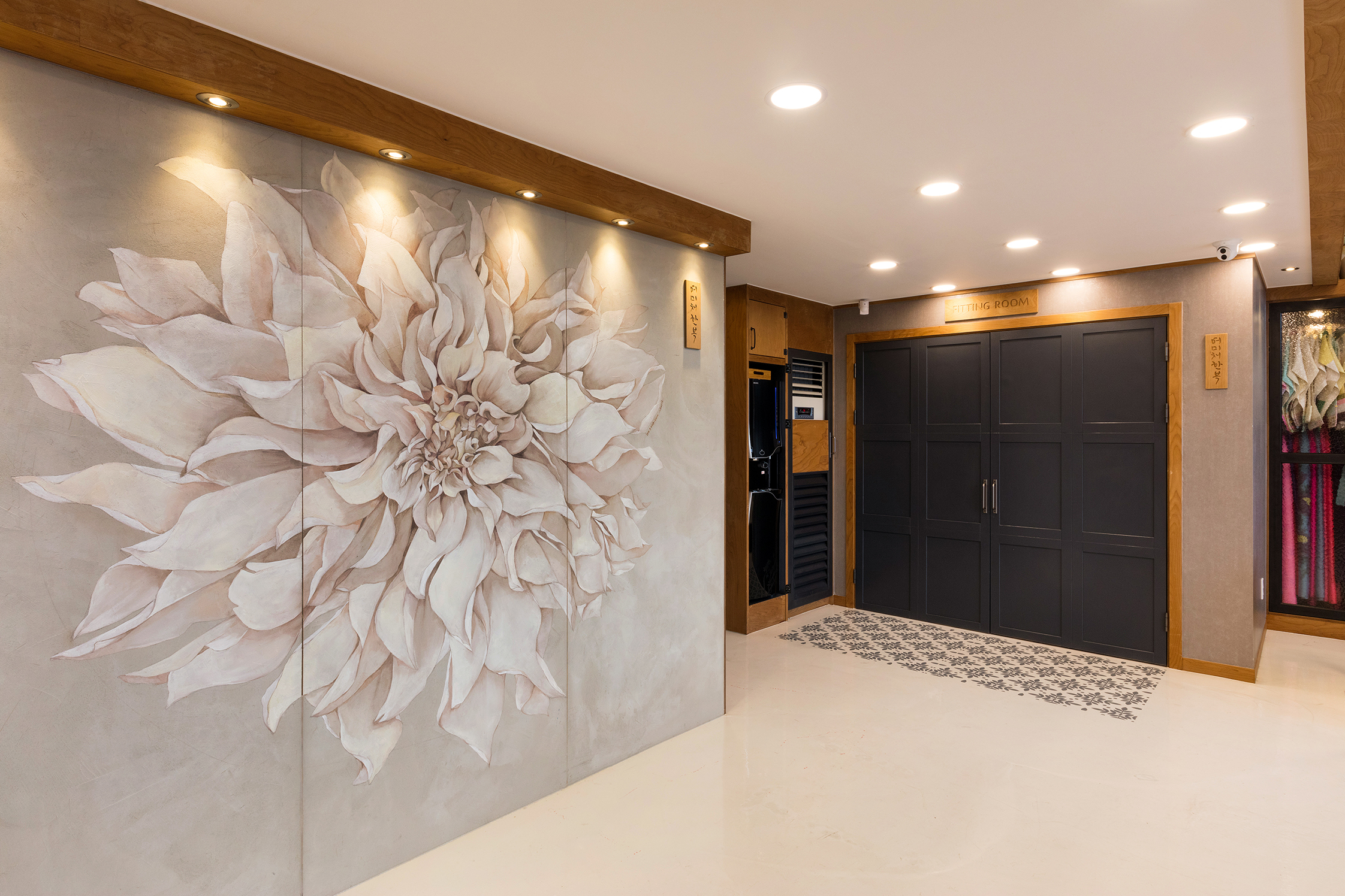 50 坪韩服专卖店 高雅精致空间设计-4