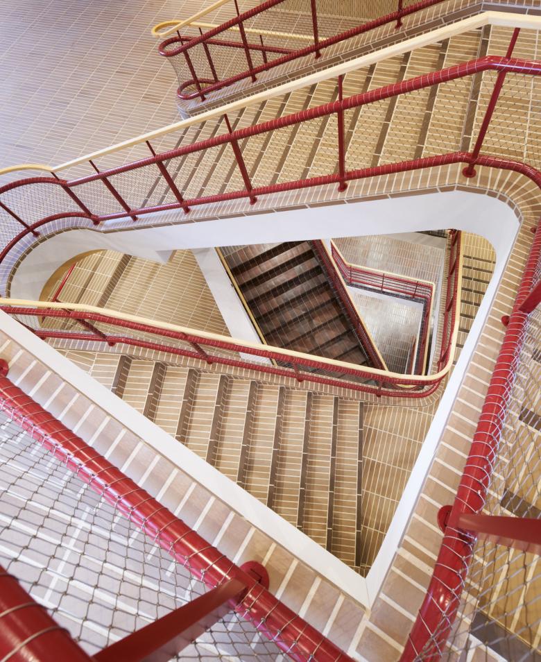 格尔利斯维尔教区中心丨瑞士丨Lussi+Partner-10