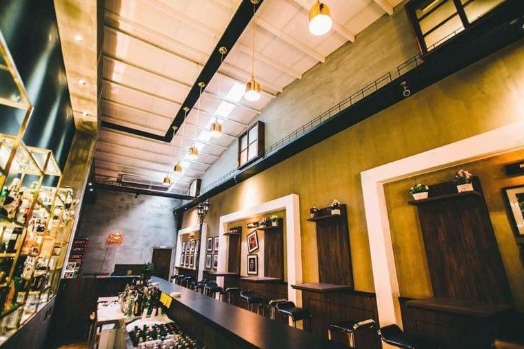 宜兰罗东工业风酒吧 Dream On Bar-8