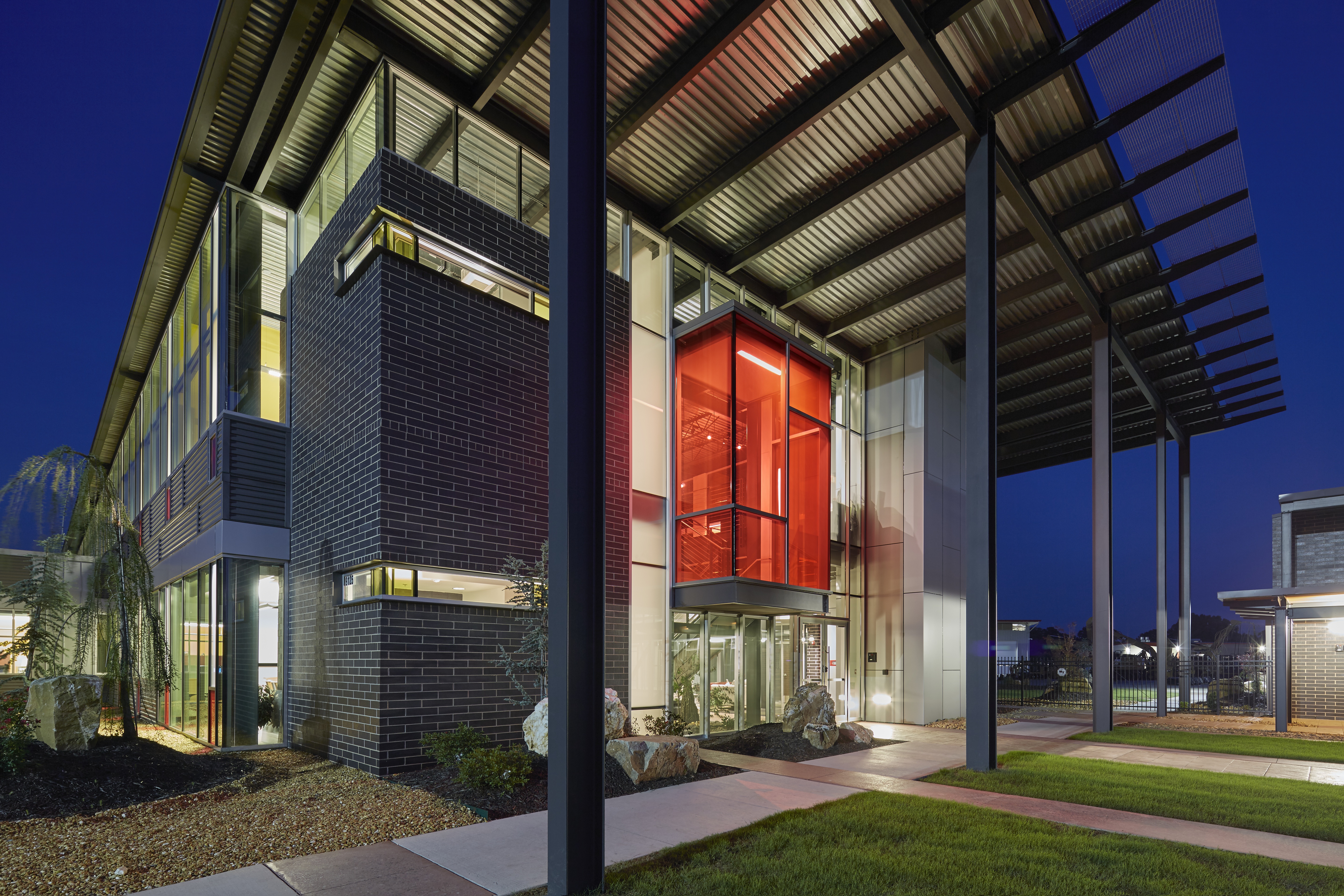 威利考克斯建筑事务所设计的 CAT 总部大楼-17