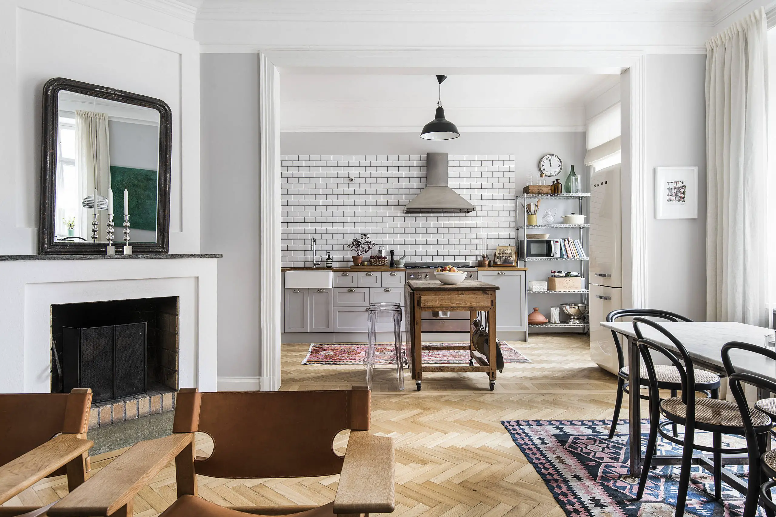 瑞典古韵两居公寓设计-2