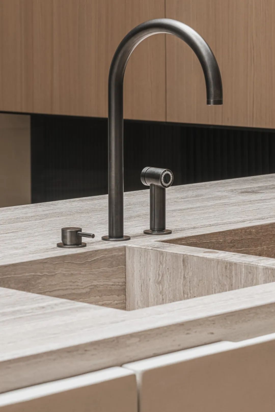 极简奢华的空间美学 · 比利时 Kortrijk jk House丨Laura Calleeuw-41