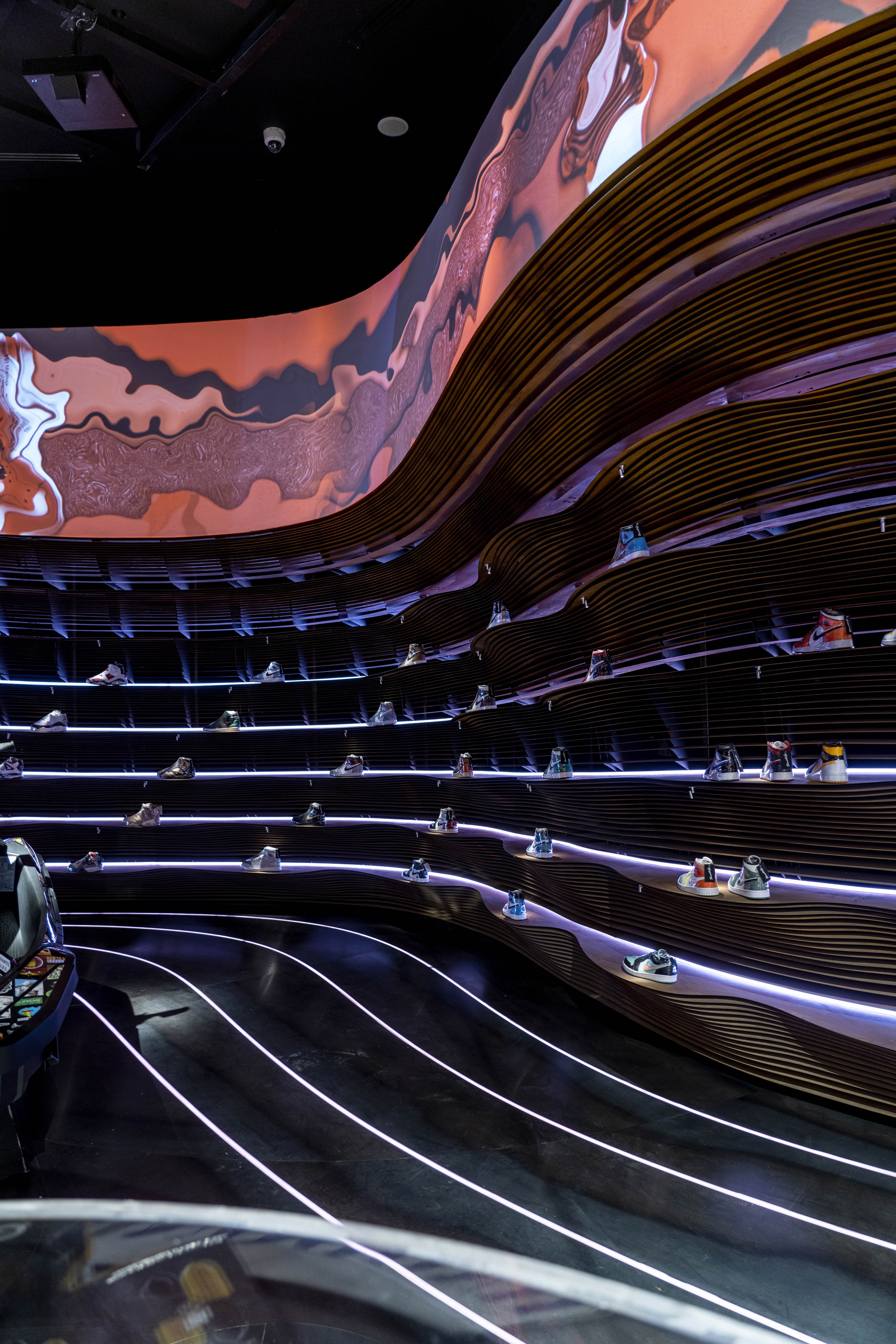 PresentedBy 鞋店丨卡塔尔多哈丨External Reference-14