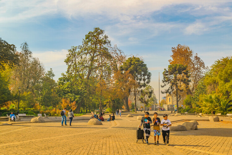 圣地亚哥建筑城丨智利圣地亚哥-10