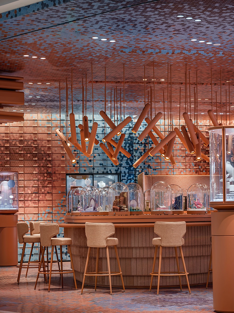 周大福重庆大悦城体验店 | 雾都元素融入珠宝展示-44