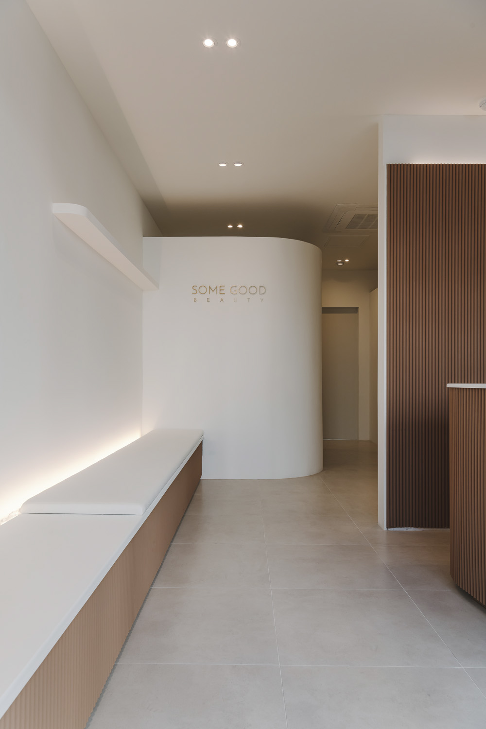 10 坪现代皮肤管理店的极简设计魅力-6