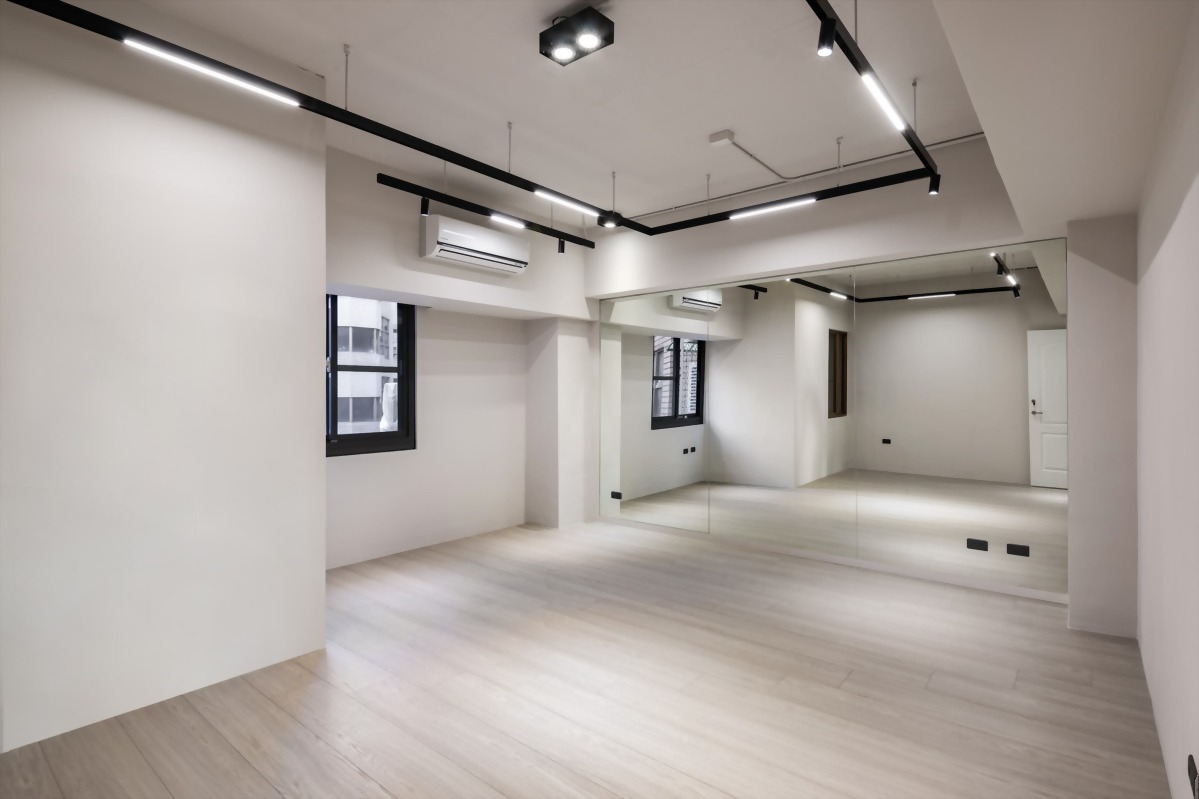 25年民權路大樓老屋翻新  現代簡約式治癒淺灰宅丨藝瓦高雄室內空間設計-8