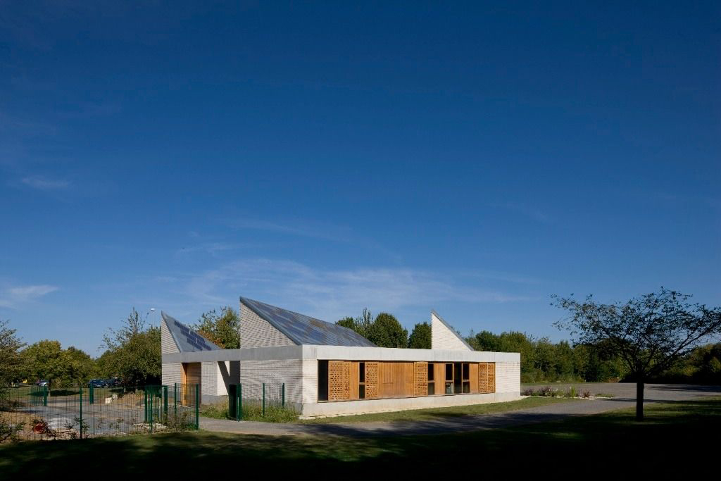 法国卡昂公园服务中心绿色建筑设计-3