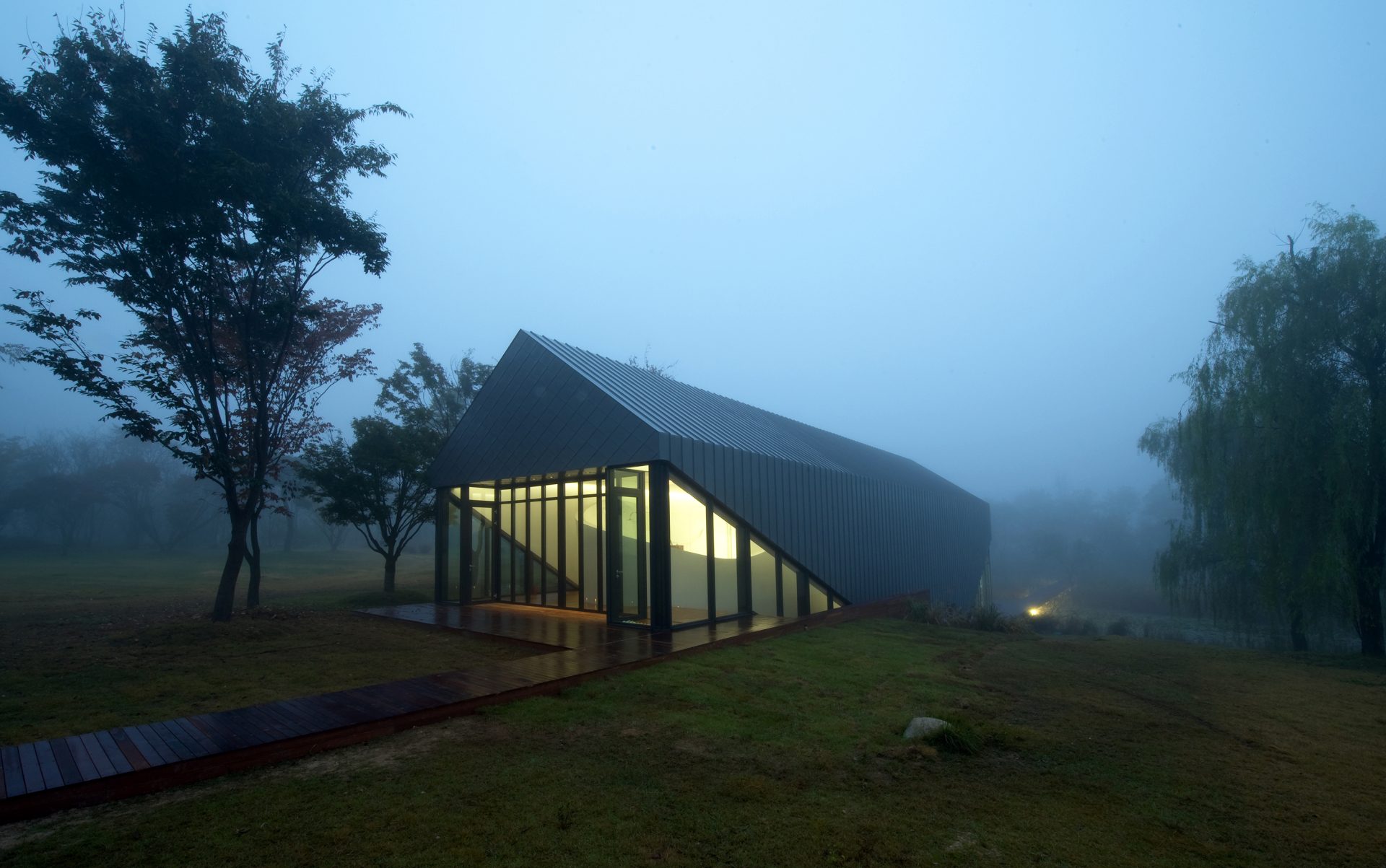 레이크하우스 WGNB-4