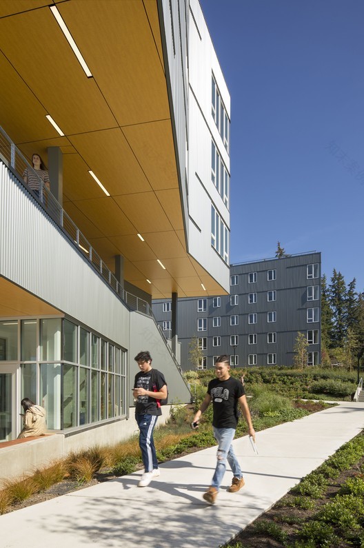 贝尔维尤学院学生宿舍-29