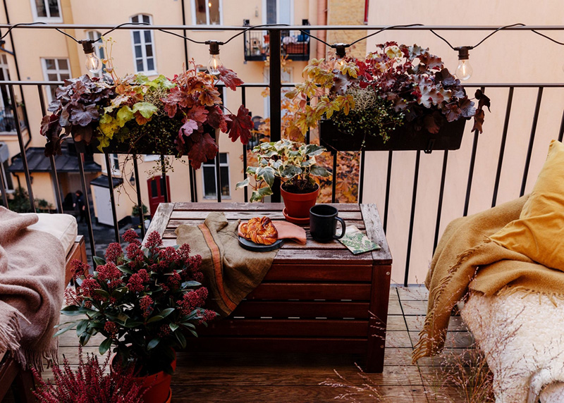 瑞典家庭公寓的明亮色彩与创意分区设计-16