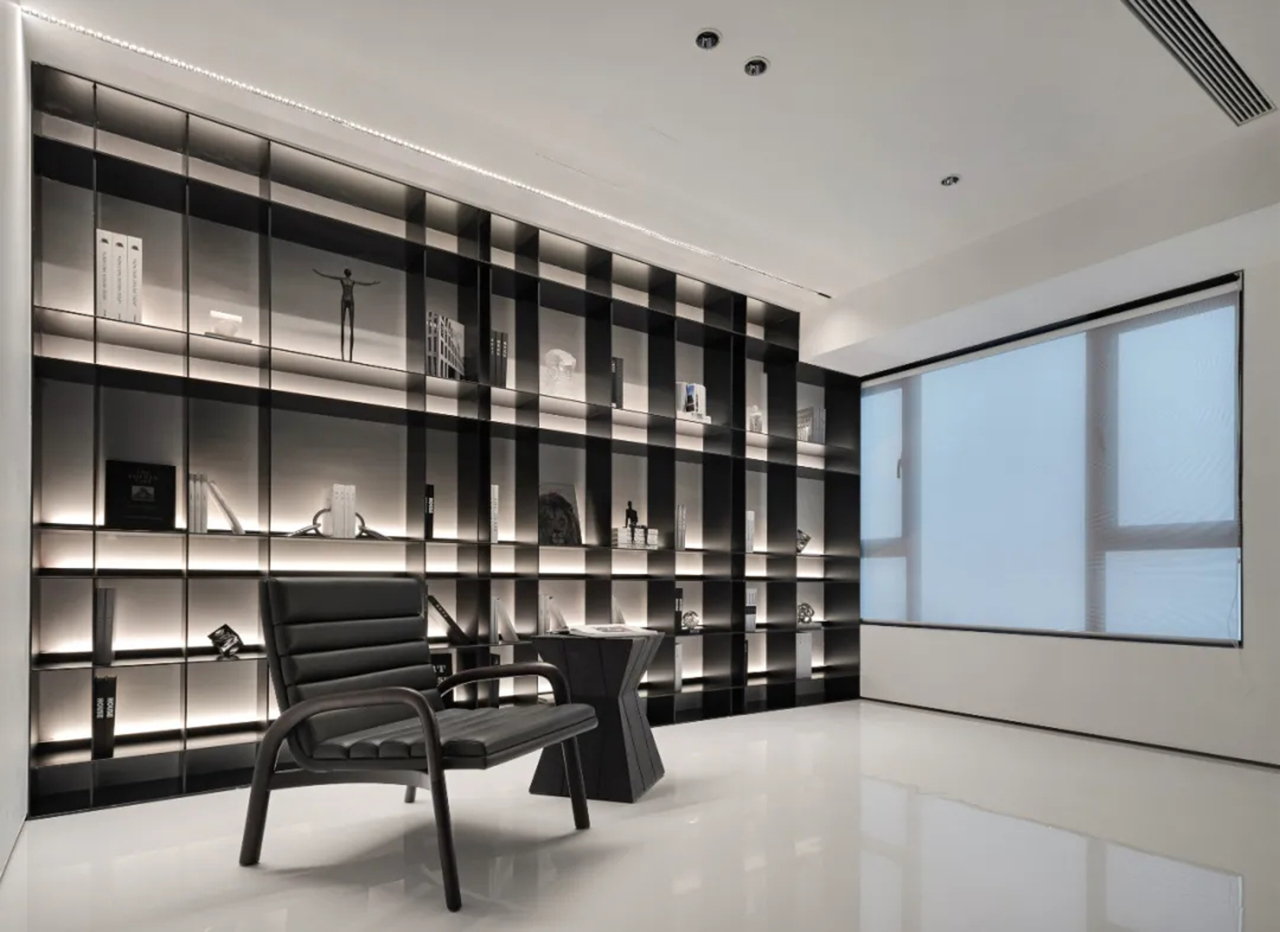 星河山海半岛顶层会所 | 黑与白的极简平衡之道-63