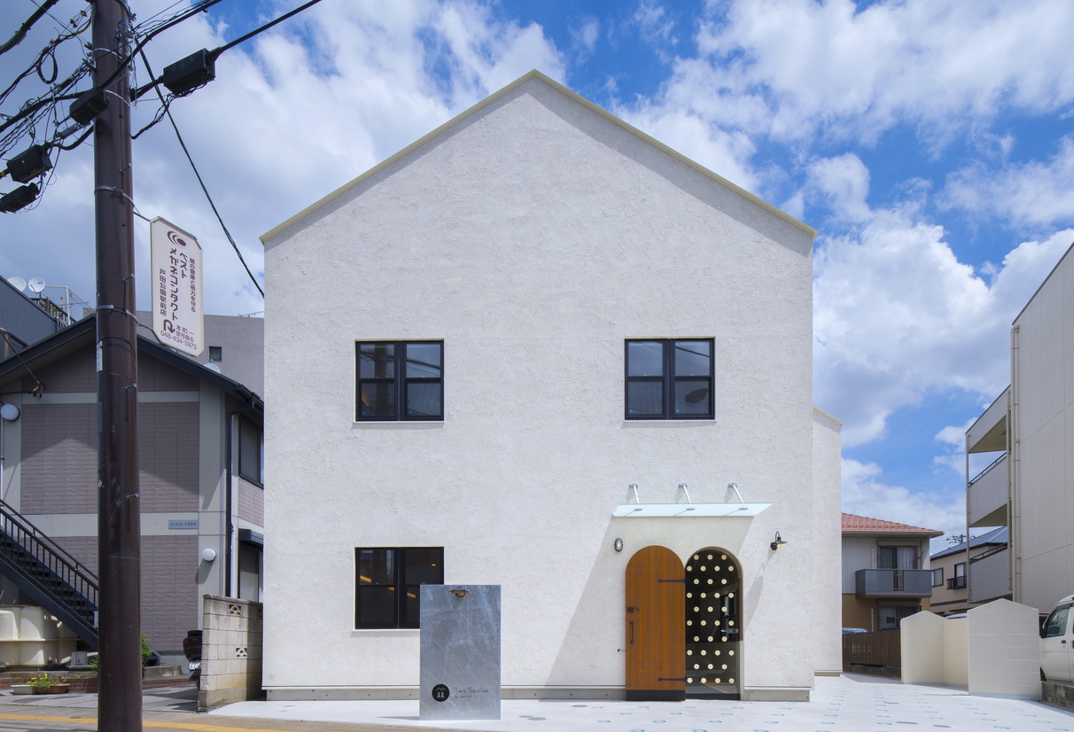 邻里之窗 | 有机设计建筑的两层商业大楼-24