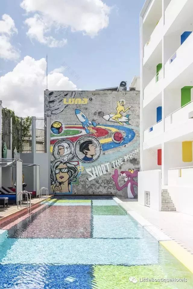 巴厘岛"Luna2"酒店 | 复古未来主义的室内设计盛宴-40