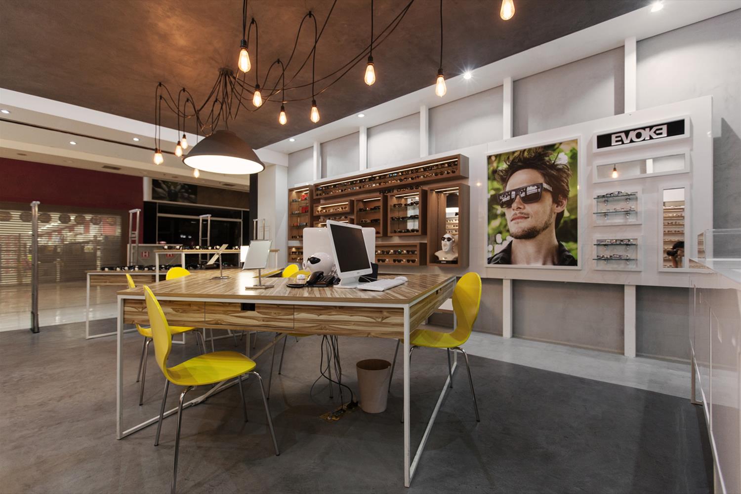 巴西圣保罗购物中心眼镜店现代设计-2