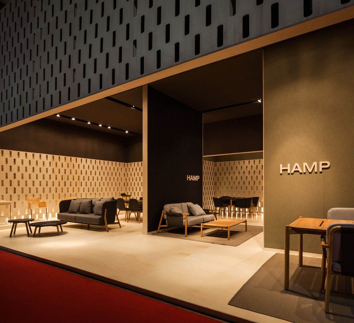 05 12 STAND POINT EN LA FERIA EUROLUCE 2015 DE MILÁN-21