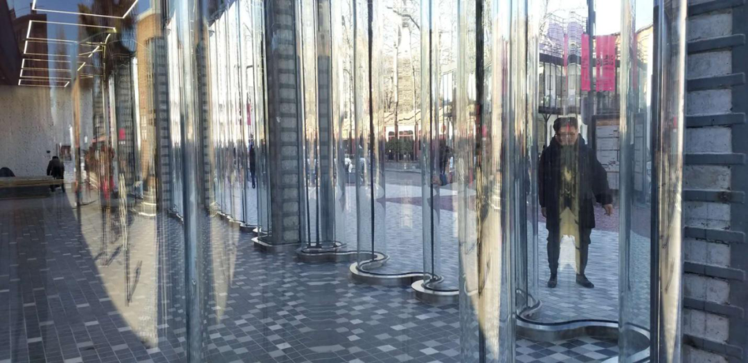 曲线形玻璃立面是如何实现的？-158