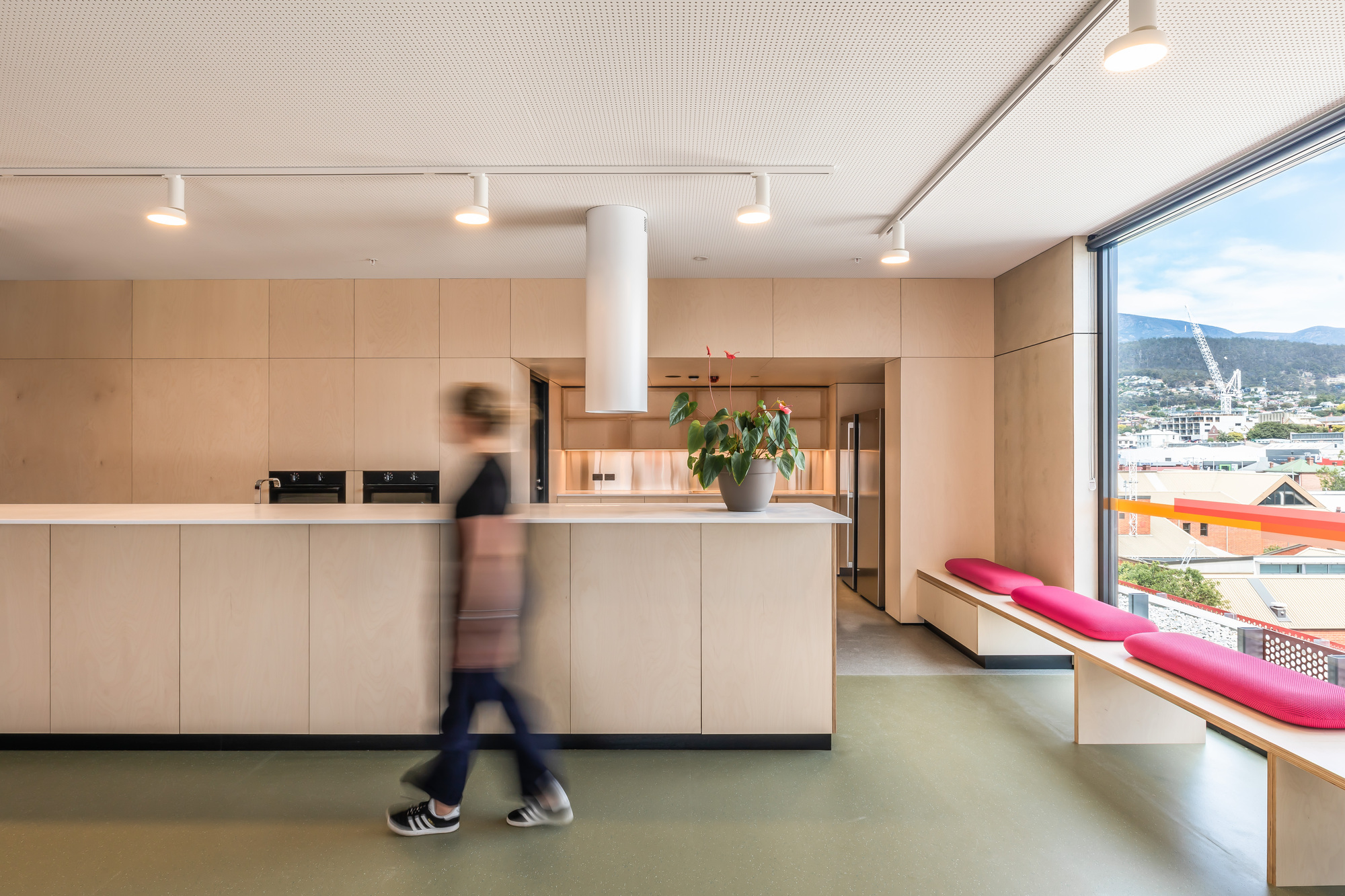 Youth 2 Independence Campbell Street Project / Liminal Architecture-34