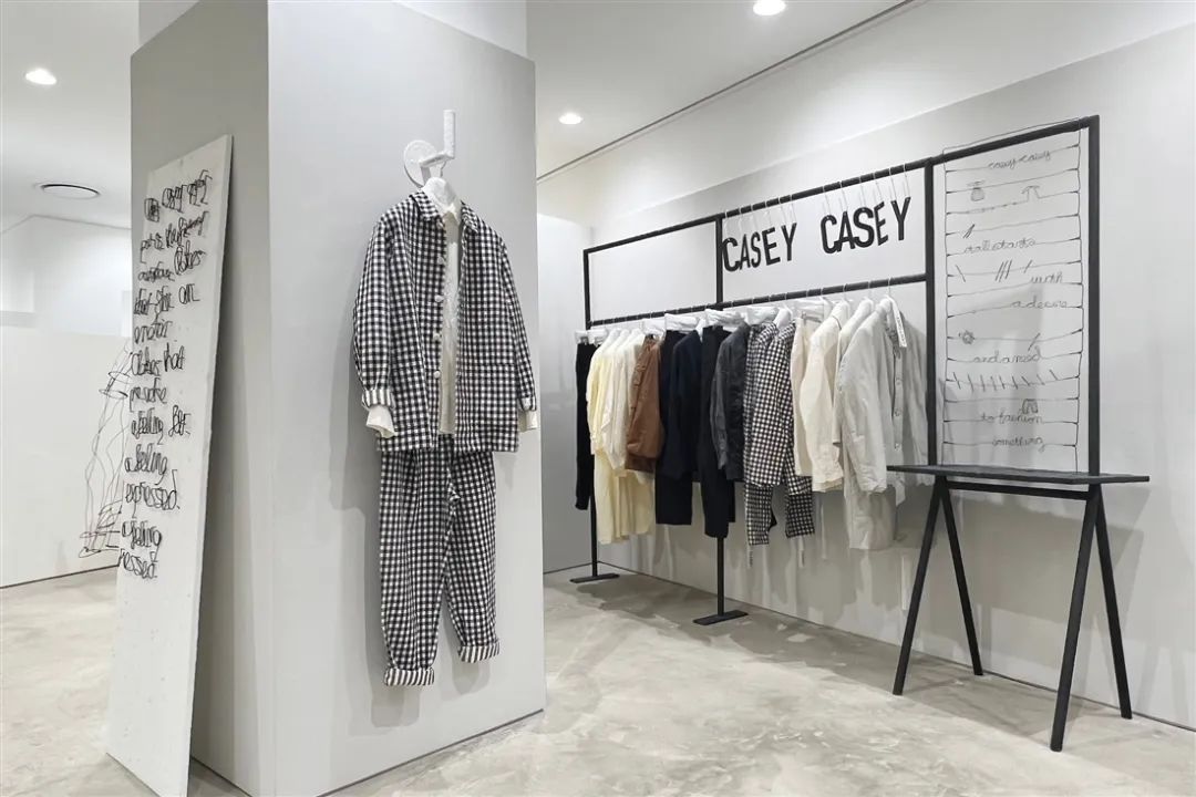 打破常规重置并呈现全新陈列空间，Dover Street Market Beijing 2023 秋冬-19