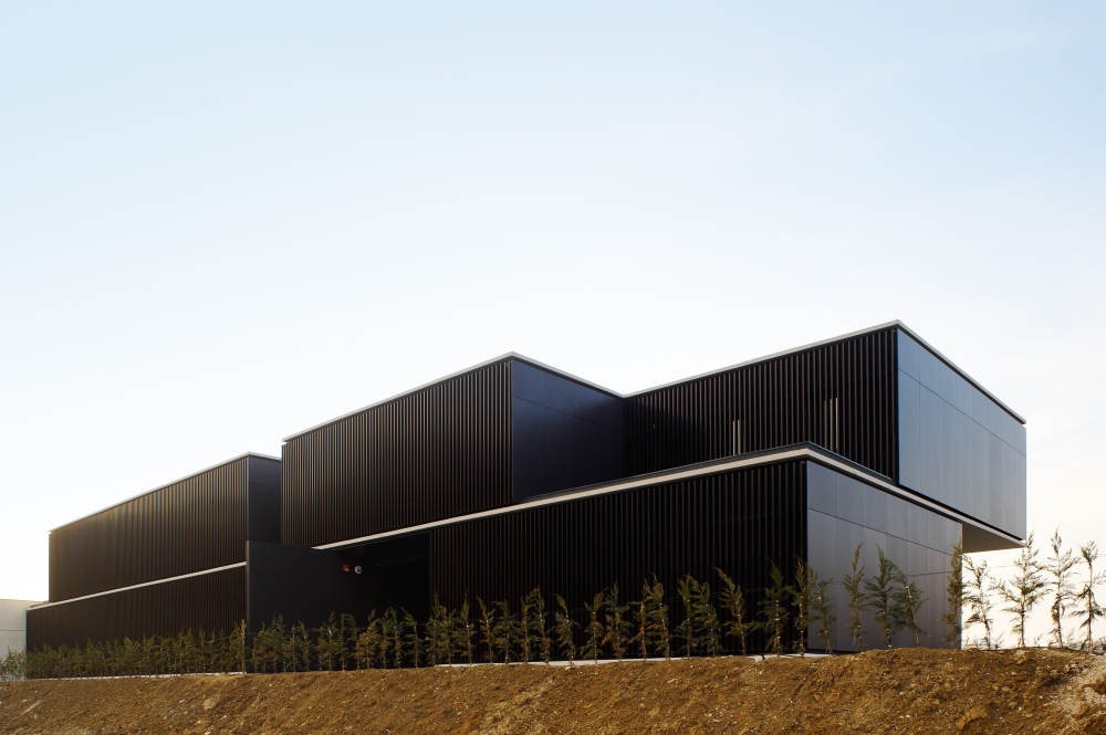 为无家可归者打造多功能庇护所-16