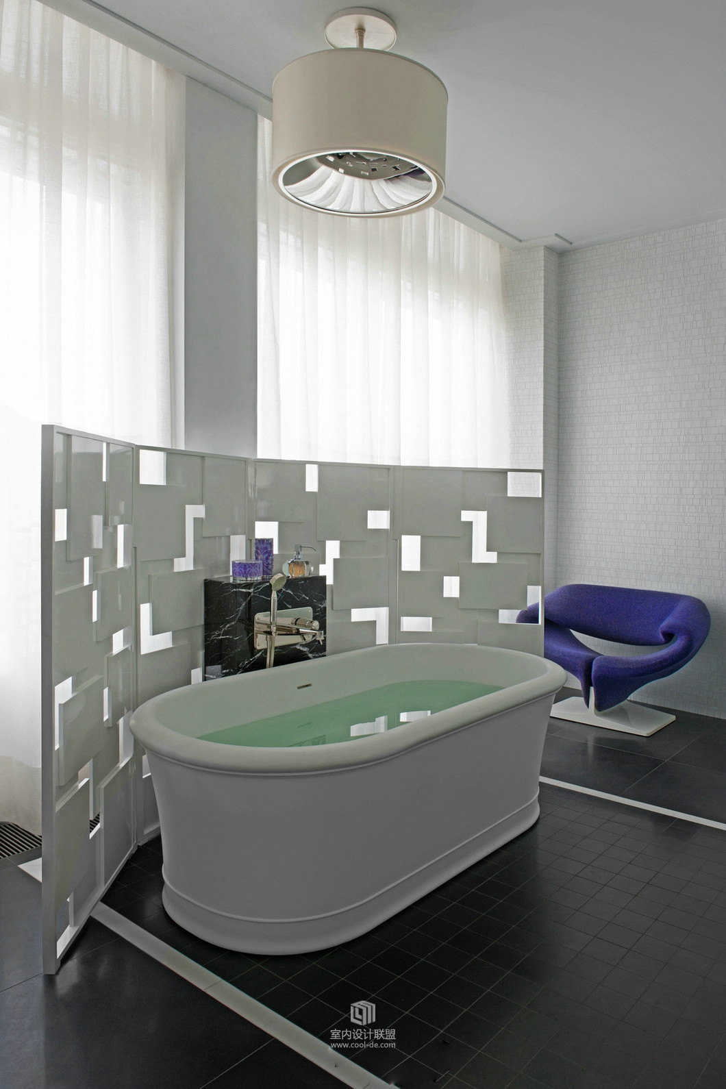 Kate Hume——城市公寓-20