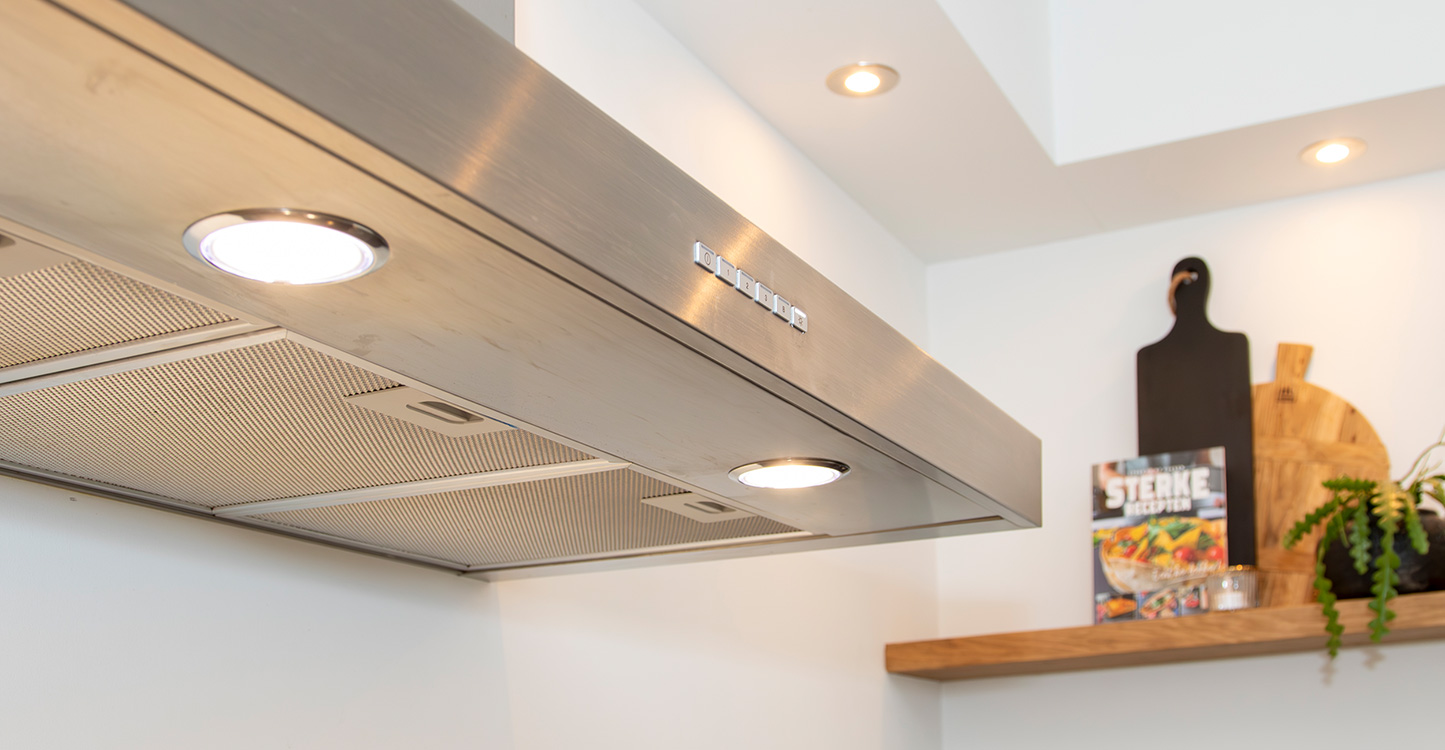 Harderwijk白色无吊柜厨房设计项目丨DB Arma Keukens en Sanitair-26