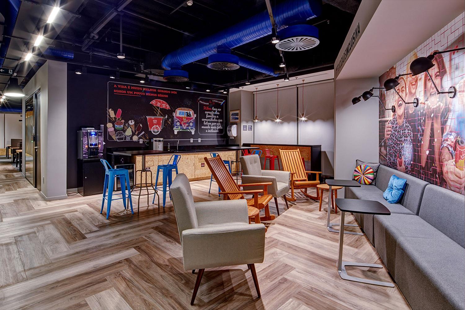 Unilever Brasil 办公室 | 现代木质设计，打造高效办公空间-30