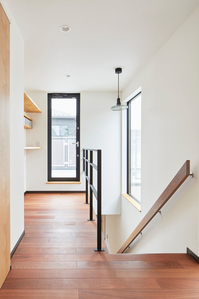 日本“吊脚楼”住宅 | 半室外空间与环保设计-11