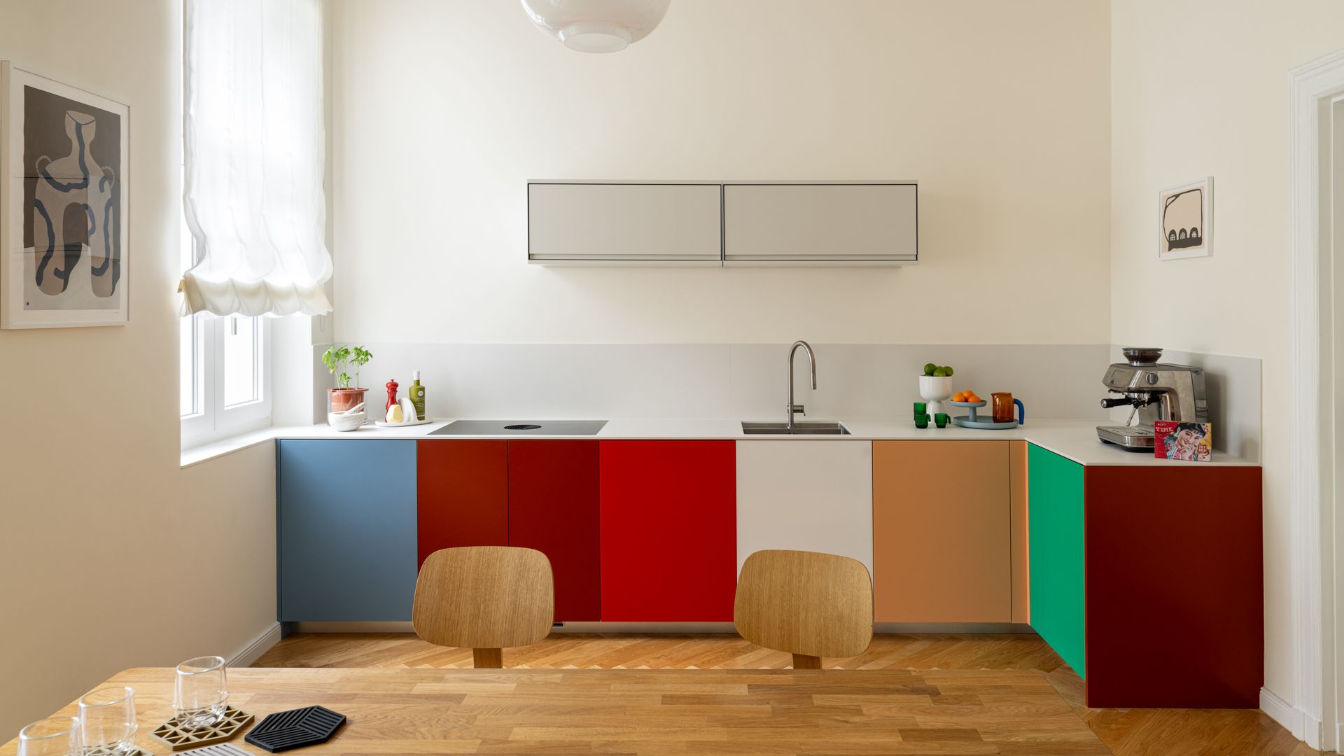 柏林夏洛滕堡老建筑改彩色公寓丨德国柏林丨Sunostudio创始人Gianni Verde-2