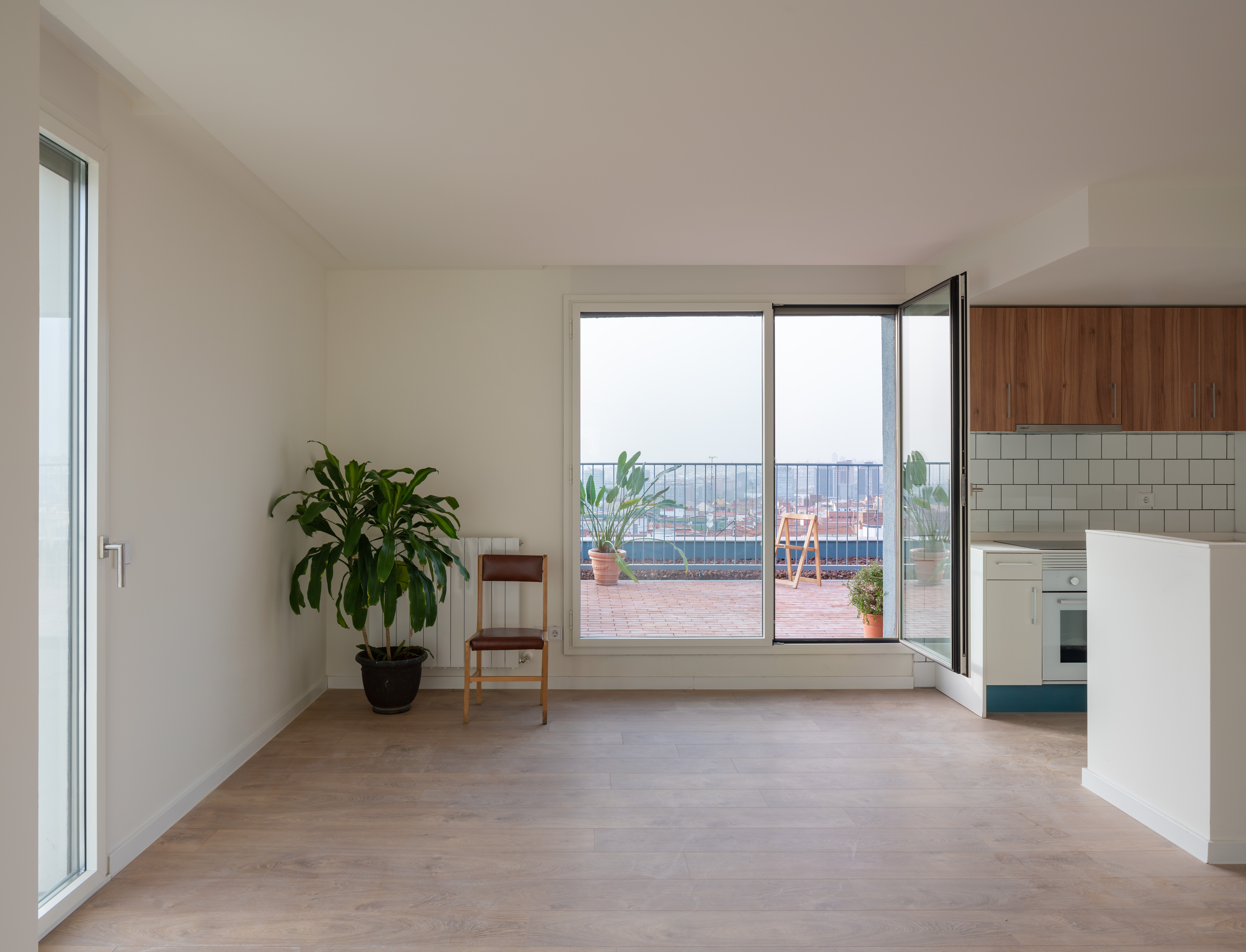 扭转错动：西班牙马德里LaScalA社会住宅 / MARMOLBRAVO＋MADhel-14