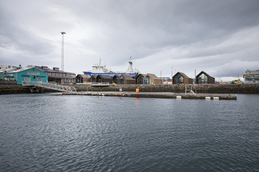 雷克雅未克旧港六座木屋办公室设计丨Yrki architects-18