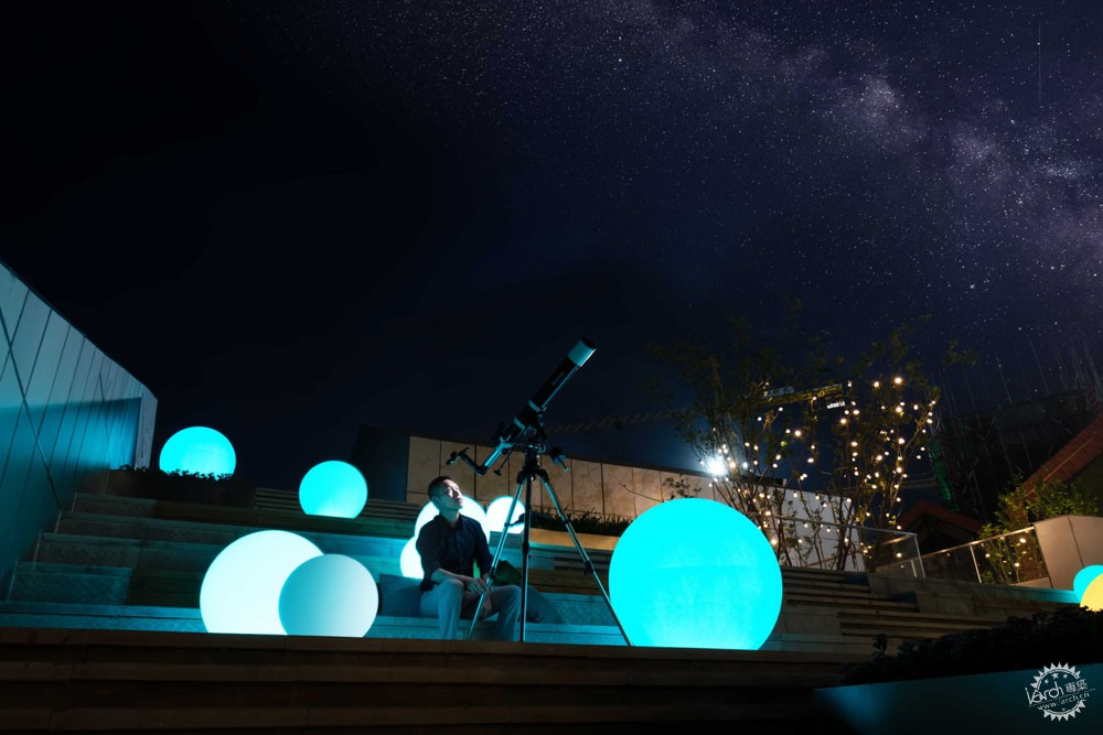 行走在光影流轉的紅緋之間 - WEHOUSE-4