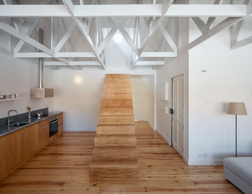 Wonderful Remodeling of an Apartment Overlooking the River-7