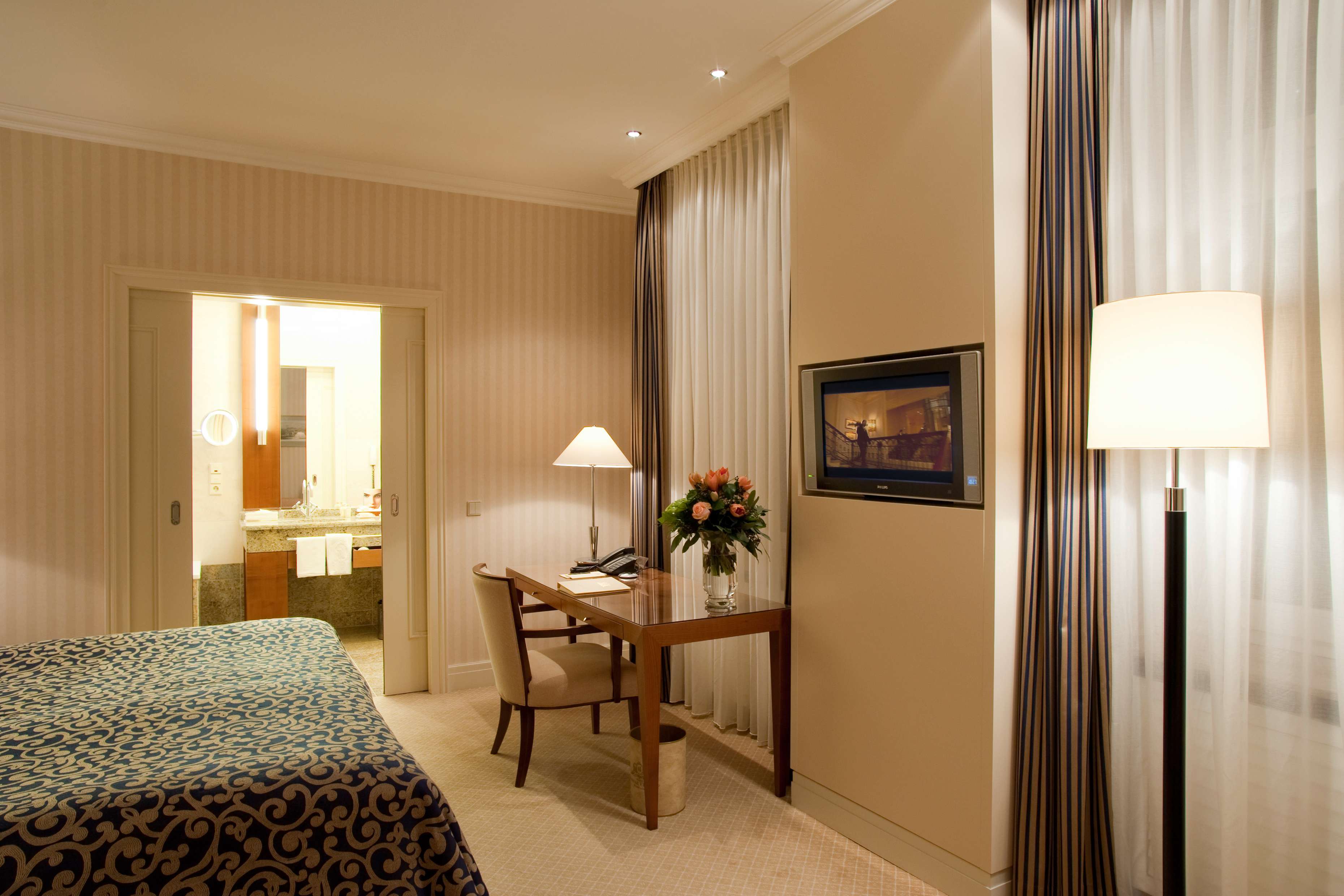 德国威斯巴登纳索尔霍夫酒店-44